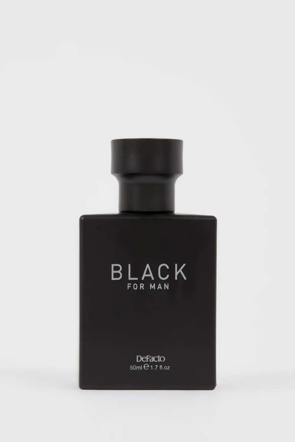 Defacto Black Erkek Aromatik Parfüm İncelemesi: Modern ve Etkileyici Bir Seçim