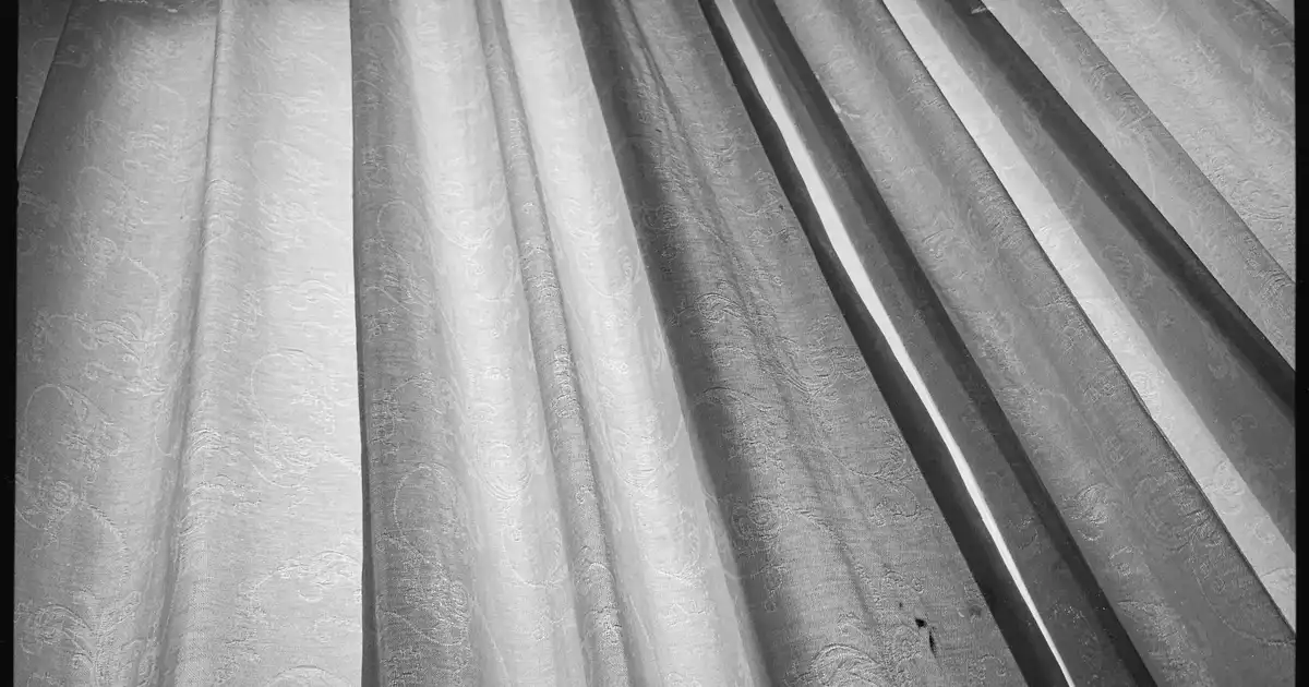 Krom Parlatıcı ile Metal Yüzeyleri Parlak ve Korunaklı Hale Getirme Rehberi