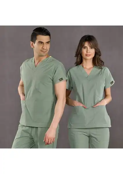 Sağlık Çalışanları İçin Konforlu ve Şık Küf Yeşili Doktor Hemşire Forması