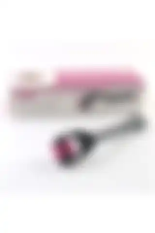Titanyum Uçlu 540 Iğneli Derma Roller: Cilt Yenileme ve Bakım