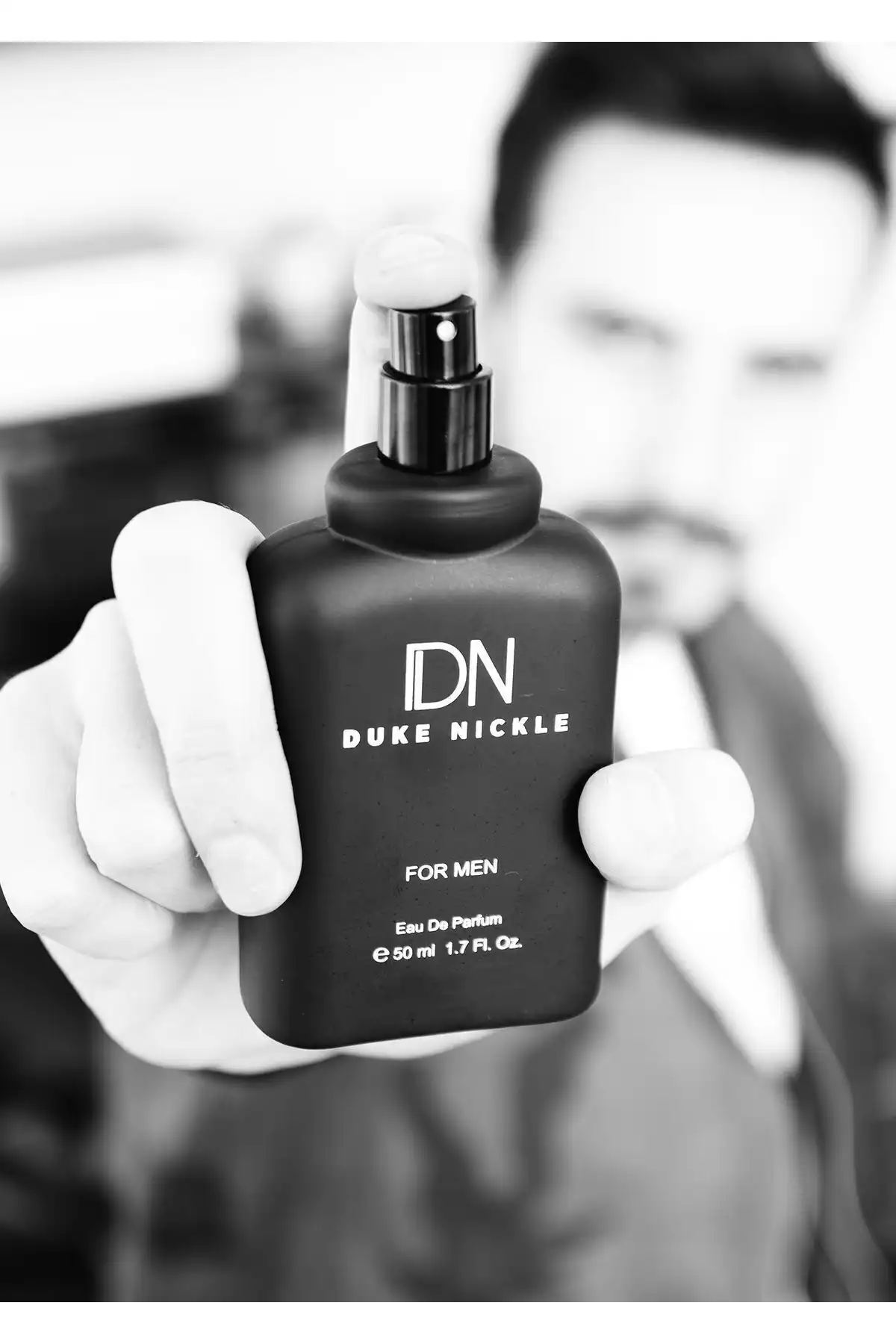 Duke Nickle ve Jeven Brus Girl Magnet Erkek Parfüm Karşılaştırması: Hangisi Daha İyi?